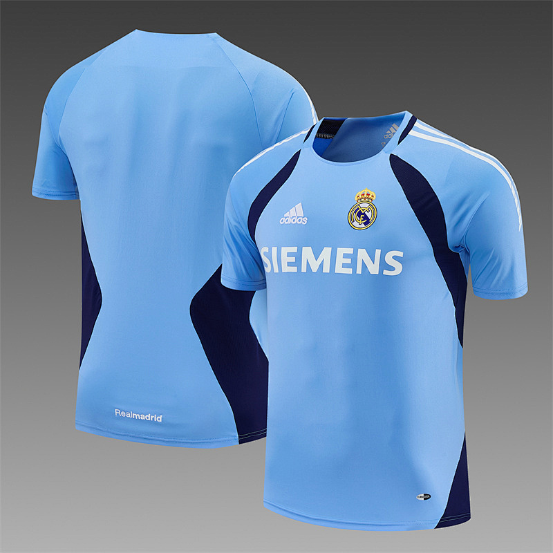 Real Madrid trainingspak beige foto 12