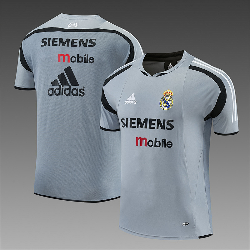 Real Madrid trainingspak beige foto 7