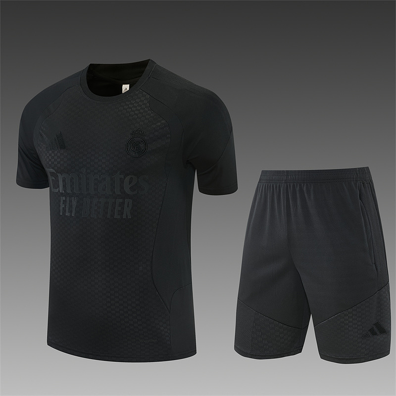 Real Madrid trainingspak beige foto 20