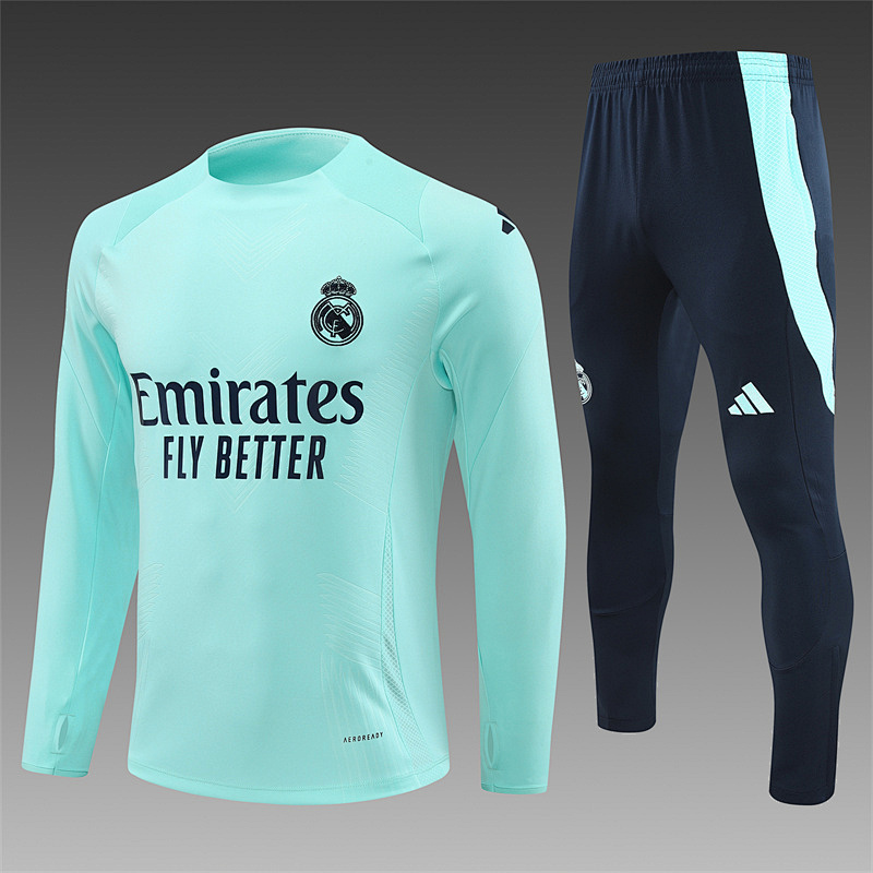 Real Madrid trainingspak beige foto 18
