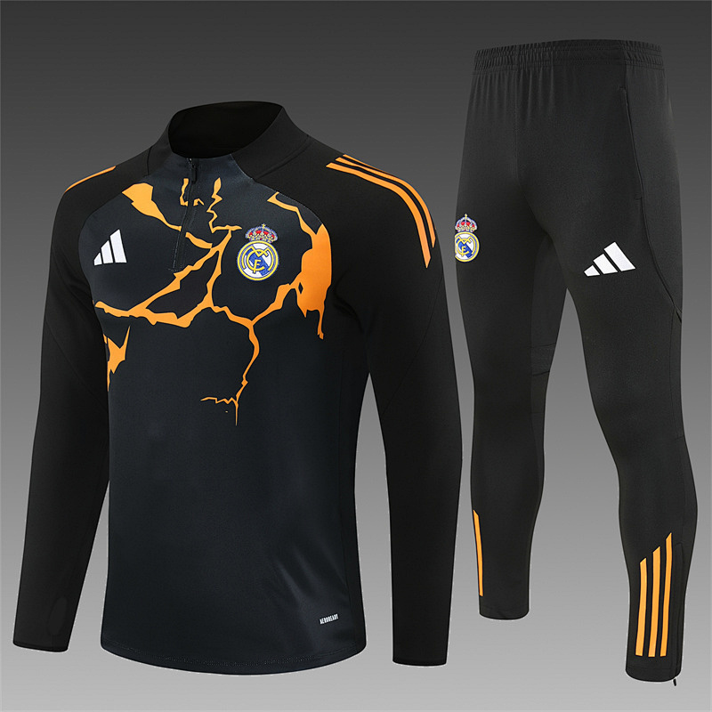 Real Madrid trainingspak beige foto 16
