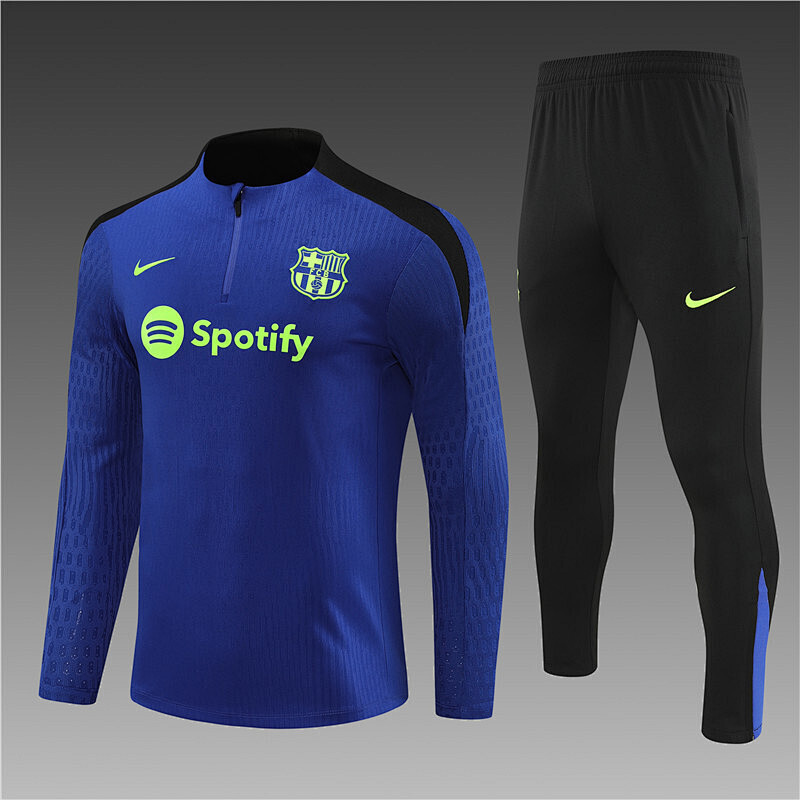 FC Barcelona trainingspak beige foto 2