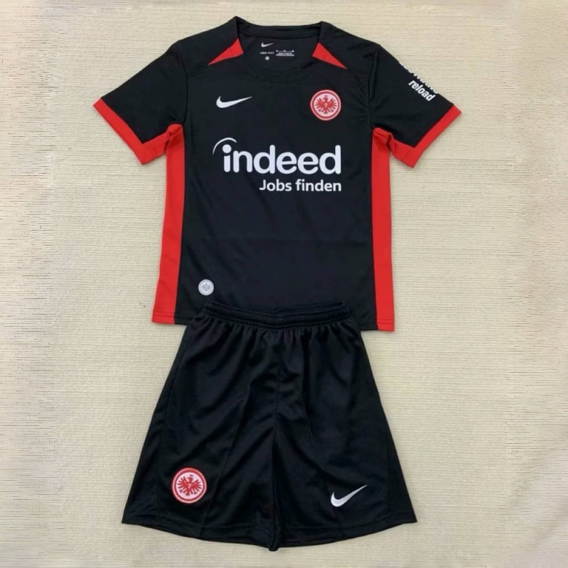 Eintracht Frankfurt thuistenue 26/27 foto 5