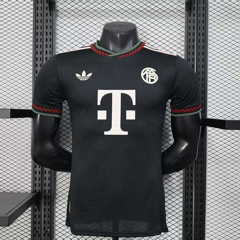 Bayern Munich thuistenue 26/27 foto 4
