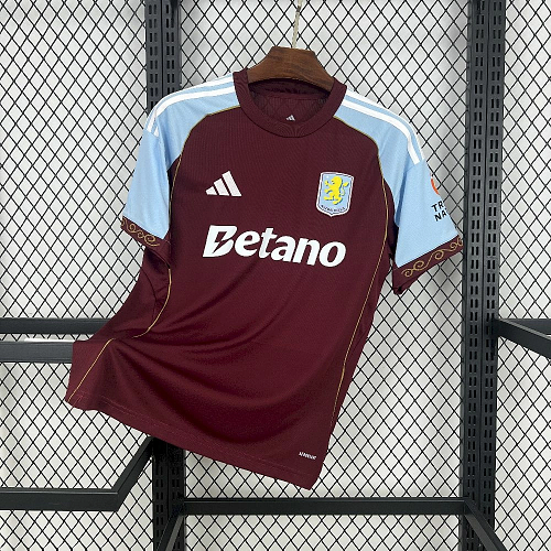Aston Villa thuistenue 26/27 foto 2
