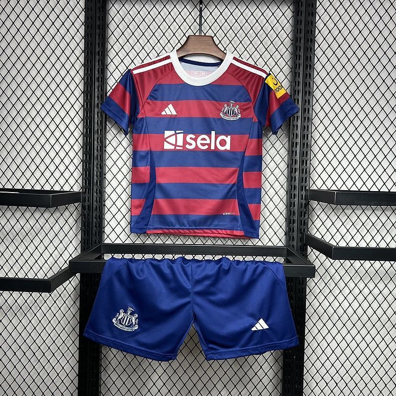Newcastle United thuistenue 26/27 foto 10