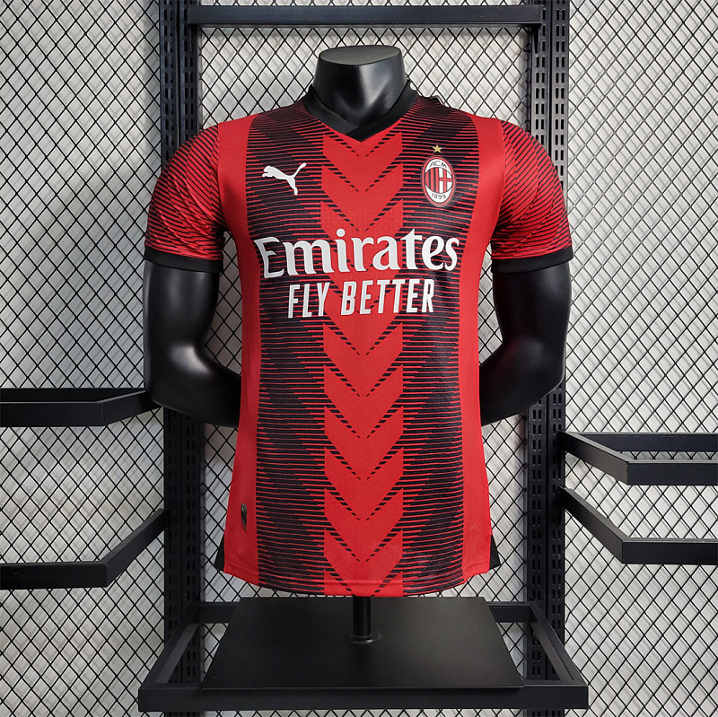 AC Milan thuistenue 26/27 foto 11