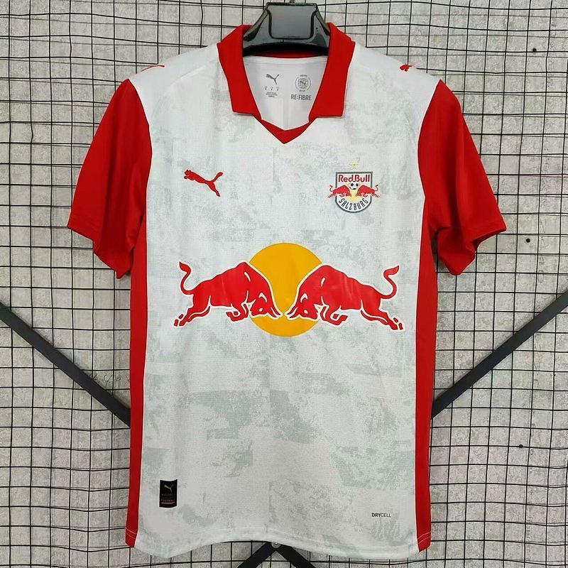 RB Leipzig thuistenue 26/27 foto 5