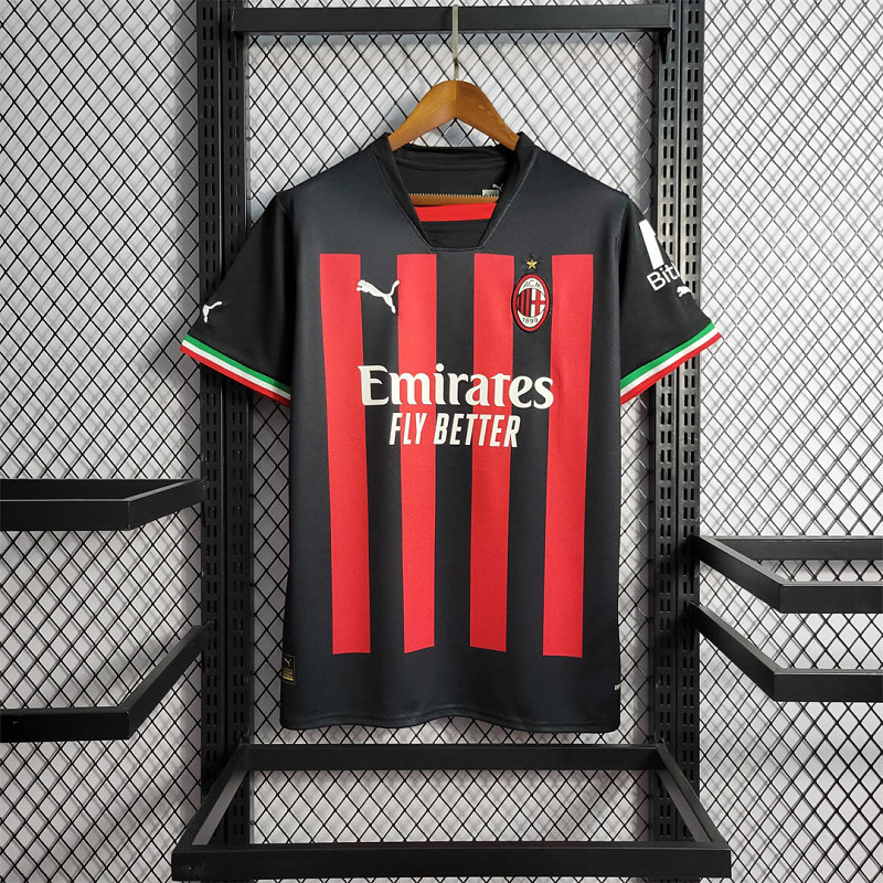 AC Milan thuistenue 26/27 foto 15