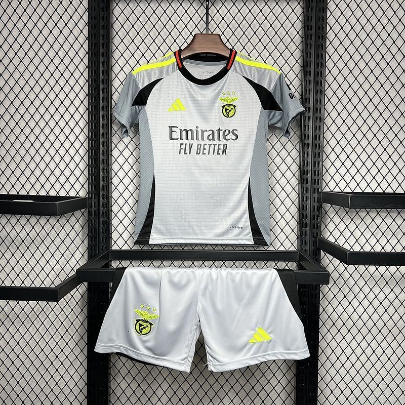 Benfica thuistenue 26/27 foto 10
