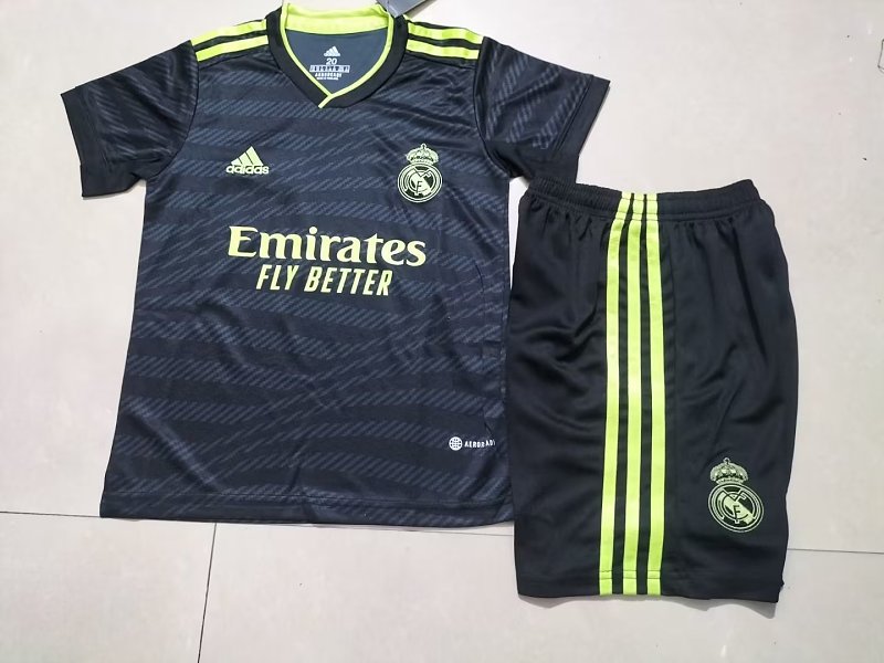 Real Madrid thuistenue 26/27 foto 19